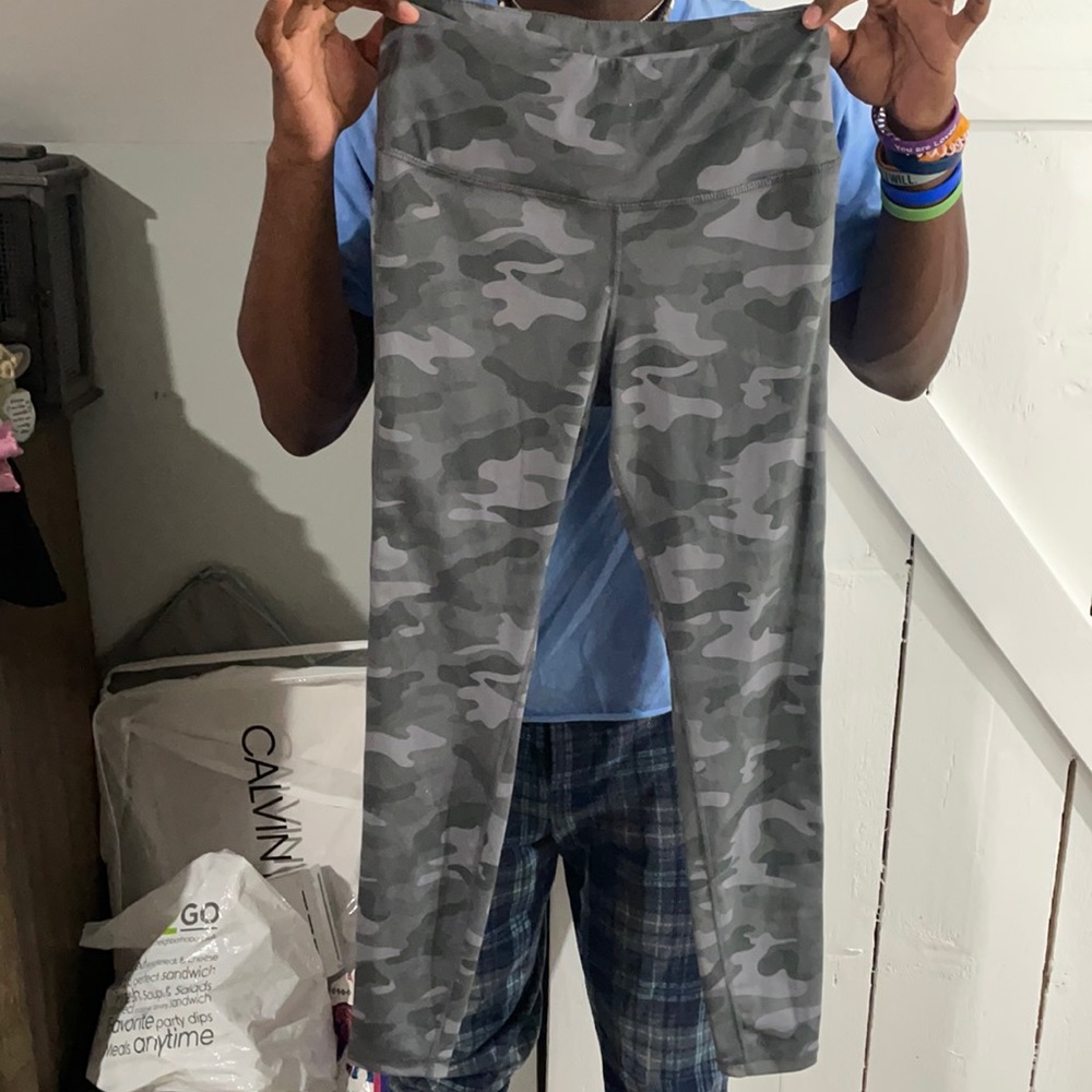 Camo leggings!